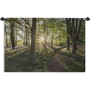 Wandkleed Bos - Een pad door een bosrijke omgeving Wandkleed katoen 150x100 cm - Wandtapijt met foto