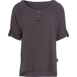 Knit Factory Nena Top - Shirt voor het voorjaar en de zomer - Dames Top - Dames shirt - Zomertop - Zomershirt - Ruime pasvorm - Duurzaam & milieuvriendelijk - Opgerolde mouw - Antraciet - Donkergrijs - S - 100% Biologisch katoen
