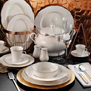 Asir Dinerset (83-delig). 100% PORSELEIN Soepservieskom: 25 x 25 x 10 cm (1 stuk) Soepservieskom Deksel (1 stuk) Serviesbord: 27 x 27 x 2 cm (12 stuks) Bord: 23 x 23 x 4 cm (12 stuks) Dessertbord: 21 x 21 x 2 cm (12 stuks) Schaal: 24 x 18