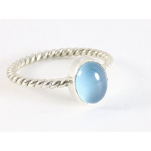 Fijne zilveren ring met blauwe chalcedoon - maat 18