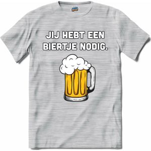 Biertje nodig? - Bier kleding cadeau - bierpakket kado idee - grappige bierglazen drank feest teksten en zinnen - T-Shirt - Dames - Donker Grijs - Gemêleerd - Maat M