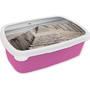 Broodtrommel Roze - Lunchbox - Brooddoos - Strand - Hek - Schaduw - 18x12x6 cm - Kinderen - Meisje