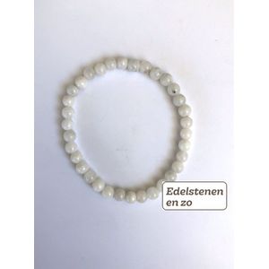 Maansteen armband maat 18 met 6 mm kralen