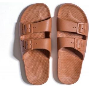 Freedom Moses Slippers ""Toffee"" - Bruin - maat 30/31