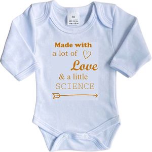 La Petite Couronne Romper Lange Mouw ""Made with a lot of love and a little bit of science"" Unisex Katoen Wit/tan Maat 56