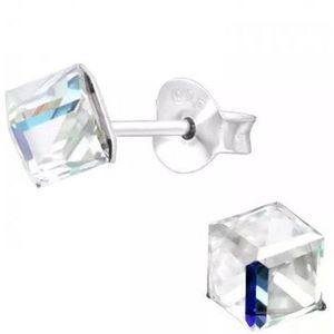 Zilveren oorknop, Crystal cube Swarovski kristal (8MM)