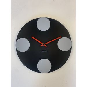Wandklok ChantalBrandO ROTONDA modern design