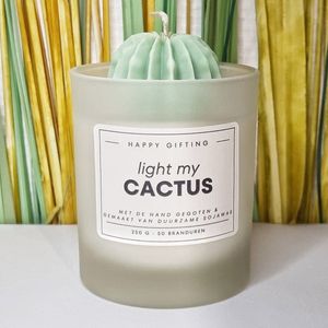 Light my Cactus geurkaars - Lavendel geur - 250 gram - 50 branduren - 8 x 9 cm - Lavender - Geurkaars - Kaars - Soja was - Soy wax – Handgemaakt – Cadeau – Geschenk – Duurzaam