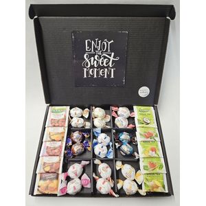 Chocolade Ballen - Thee Proeverij Pakket Groot | Mystery Card 'Enjoy the Sweet Moment' met persoonlijke (video)boodschap | Chocolade-Theepakket | Feestdagen box | Chocolade cadeau | Valentijnsdag | Verjaardag | Moederdag | Vaderdag