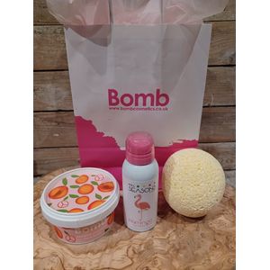 Geschenkset-Kinderen-Jong Volwassenen-Badbruisbal-Cellulose Spons-Gezichtsreiniging-Foam-Vegan-Huidverzorging-Tieners-Verjaardagcadeau-Musthaves-Alle Huidtypen-Trail-Natuurlijke ingrdiënten-Welness kadoset-Spa-Giftset voor kinderen-Kerst-Sinterklaas