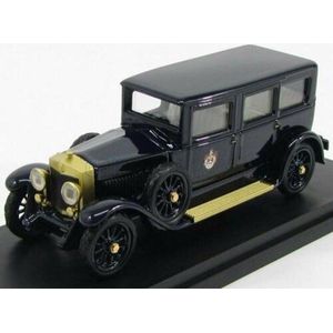 De 1:43 Diecast Modelscar van de Fiat 519S Limousine Ministereriale van 1930 in Blue.This model is begrensd door 30 stuks. De fabrikant van dit schaalmodel is Rio-Models.Dit model is alleen online beschikbaar.