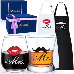 Bruiloft verlovingsgeschenken voor koppels, Mr & Mrs Appron en Wine Whiskey Glass Set, Anniversary Present voor pasgetrouwd, bruidsdouche geschenken, meneer en mevrouw Gift Set