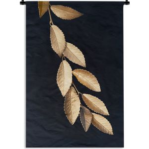 Wandkleed Golden leaves staand - Hangende gouden bladeren op een zwarte achtergrond Wandkleed katoen 90x135 cm - Wandtapijt met foto