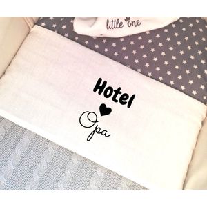 Wieglaken Baby | Hotel Opa |  Laken Meyco wit | katoen | wit | 75 x 100 cm | Cadeau voor opa