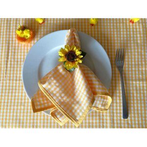 Geruit Tafelkleed Kleine ruit geel 140 x 200 (Strijkvrij) - zomer - pasen - paasdecoratie - zomer - traditioneel - vintage