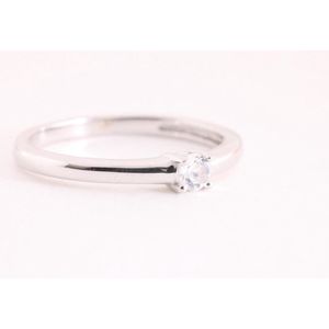 Fijne hoogglans zilveren ring met bergkristal - maat 17