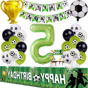 Verjaardag decoratie ballon voetbal 5 jaar - groen thema jongen