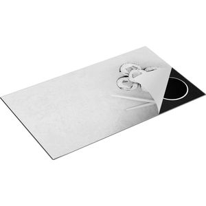 Chefcare Inductie Beschermer Sushi met Stokjes op een Grijze Achtergrond - Zwart Wit - 91,2x52 cm - Afdekplaat Inductie - Kookplaat Beschermer - Inductie Mat