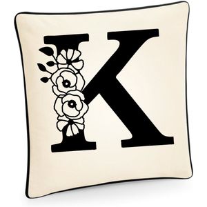 LETTER K MET BLOEMENMOTIEF bedrukte kussensloop (inclusief kussen)