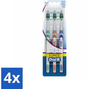 Oral-B - Tandenborstel - Classic 123 - Medium - 3 Tandenborstels - Voordeelverpakking - 4 stuks