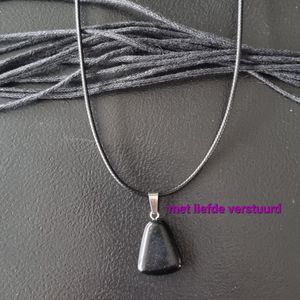 Edelsteen met leren ketting Onyx driehoek hanger