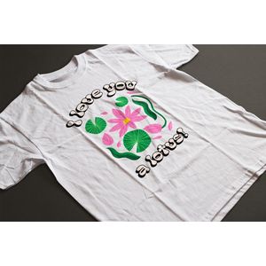 Shirt - I love you a lotus - Wurban Wear | Grappig shirt | Planten | Unisex tshirt | Vaas | Bloempot | Tuinset | Gereedschapsset | Kweekbak | Wit