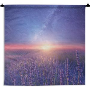 Wandkleed Bloemenweide - Lavendelveld onder de Melkweg Wandkleed katoen 150x150 cm - Wandtapijt met foto