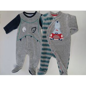 Noukie's - 2 Pack - Pyjama - Velour - Jongens - Dino / draak  -  3 maand 62