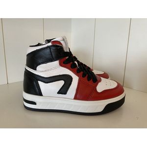 Pinocchio sneaker maat 30