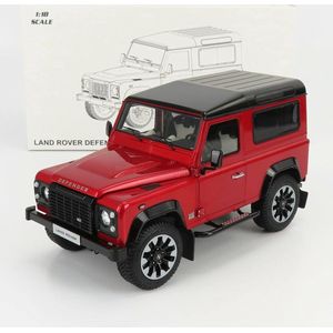 Het 1:18 Diecast-model van de Land Rover Defender 90 Works V8 van 2018 in Red. De fabrikant van het schaalmodel is LCD Models.Dit model is alleen online beschikbaar.