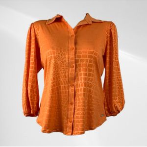 Angelle Milan - Oranje blouse met slangenpatroon - Travelstof - In 5 maten - Maat M