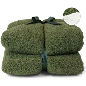 Unique Living - Plaid Douwe - 150x200 cm - Winter green - Super zacht - Warm - Fleece - Cadeautip - Kerstcadeau