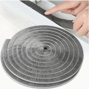 FSW-Products Tochtstrip met Borstel – Zelfklevende Deurafdichting – (9 mm B) x (9 mm D) x (1 m L) – Grijs – Voor Deuren, Ramen & Kasten