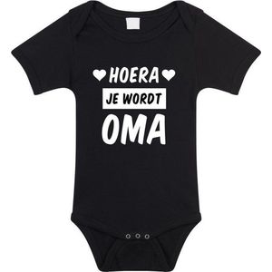 Hoera je wordt oma tekst baby rompertje zwart meisjes en jongens - Kraamcadeau - Babykleding 56