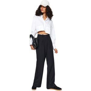 Trendyol Zwarte Riem Gedetailleerde Broek Met Wijde Pijpen Twoaw24Pl00341
