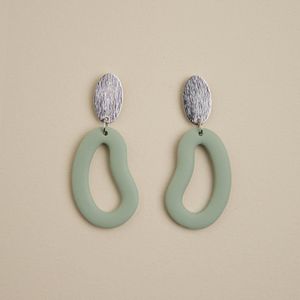 Zilveren oorbellen - Maria earrings - LYHO - 5 x 1,30 cm - Stainless Steel - Waterproof earrings -Nikkel vrij -zilver - Kerst cadeau -Sinterklaas cadeau - Valentin - Moederdag - sage - saliegroen - Handgemaakte oorbellen van klei