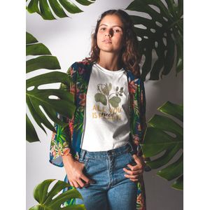 Shirt - All you need is plants - Wurban Wear | Grappig shirt | Planten | Unisex tshirt | Vaas | Bloempot | Tuinset | Gereedschapsset | Kweekbak | Wit