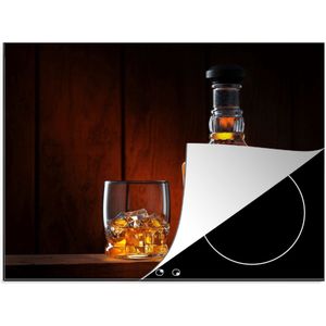 KitchenYeah® Inductie beschermer 70x52 cm - Whiskey - Fles - Karaf - Kookplaataccessoires - Afdekplaat voor kookplaat - Inductiebeschermer - Inductiemat - Inductieplaat mat