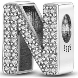 Zilveren Bedel N | Letter | Alfabet | ABC | Sieraden | Moederdag Cadeau | Past op alle bekende merken Armbanden | 925 Zilver Armband | Romystones