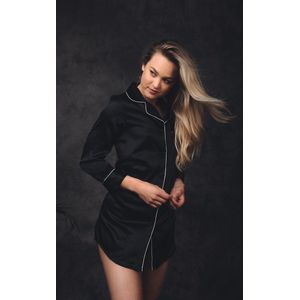 Luxe moederdag cadeautje - Nachthemd satijn dames Pyjama - classic - zwart - Maat M - nachtkleding - luxe cadeau vrouw