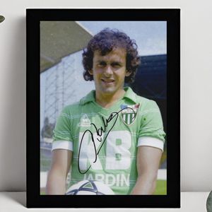 Michel Platini Ingelijste Handtekening – 15 x 10cm In Klassiek Zwart Frame – Gedrukte handtekening – Football Legend - Voetbal Legende - FIFA - Les Bleus - Juventus