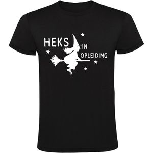 Heks in Opleiding | Kinder T-shirt 116 | Zwart | Halloween| Magie | Fantasie