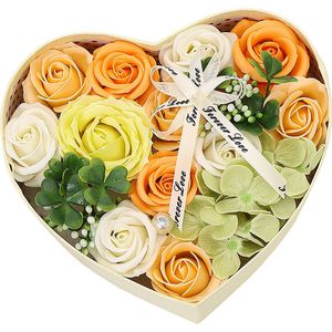 Kunstbloemen - Geschenkset vrouwen - Rozen van geurige zeep - Hartvormige - Valentijn cadeau - Valentijn cadeautje voor haar - Valentijn - Cadeau - Geschenk - Verjaardag - Moederdag - Moederdag cadeautje - Inclusief kaart - Oranje