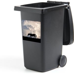 Container sticker Paard - Wolken - Schaduw - 40x40 cm - Kliko sticker