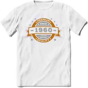 Premium Since 1960 T-Shirt | Zilver - Goud | Grappig Verjaardag en Feest Cadeau Shirt | Dames - Heren - Unisex | Tshirt Kleding Kado | - Wit - XXL