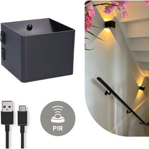 Latium Oplaadbare Wandlamp met Zwarte Bewegingssensor voor Binnen - USB Oplaadbaar - Draadloos - Batterij - Nachtlampje - Slaapkamer - Woonkamer - Zwart