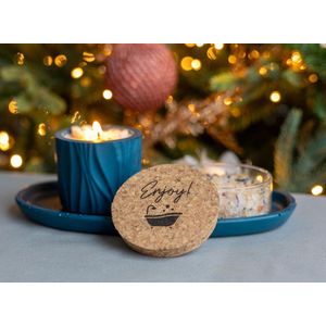 Geschenkset ovalen schotel met kaars en badzout - Handgemaakt van Duurzaam Jesmonite met Sojawaskaars, Glittereffect en Decoratieve Bloempjes – Luxe en Milieuvriendelijke Decoratie voor Huis, Cadeau, Kerst, Oudjaar, Nieuwjaar - Beige