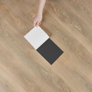 Zelfklevende PVC Vloertegels met Houtlook - 24 Stuks, Waterproof en Slijtvast, Ideaal voor Badkamer en Keuken