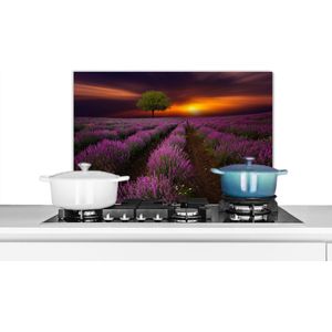 Spatscherm keuken 70x50 cm - Kookplaat achterwand Prachtig lavendelveld op een donkere avond met zonsondergang - Muurbeschermer - Spatwand fornuis - Hoogwaardig aluminium