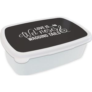 Broodtrommel Wit - Lunchbox - Brooddoos - Love is wet noses and wagging tails - Quotes - Spreuken - Hond - 18x12x6 cm - Volwassenen